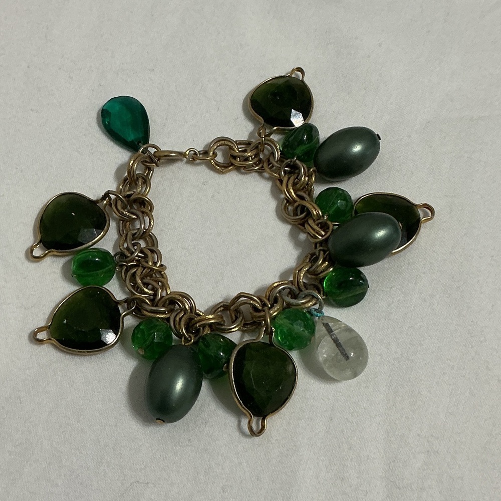 🌼Vintage🌼 Green Charm Bracelet with Mixed Glass Beads - Unbranded